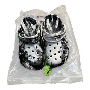 NWT Crocs Classic Marbled Clog Kids 13